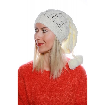 Lüks Bayan Ponponlu Bere Beyaz Renk - Soğuk Havalarda Şıklığı Yakalayın