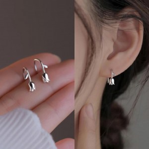 Tiny Flower Stud Earrings | Minimalist Silver Earrings for Women Gift