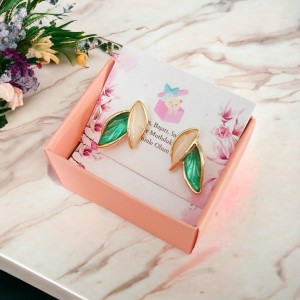 Yaprak Modeli Renkli Tasarım Çelik Küpe 