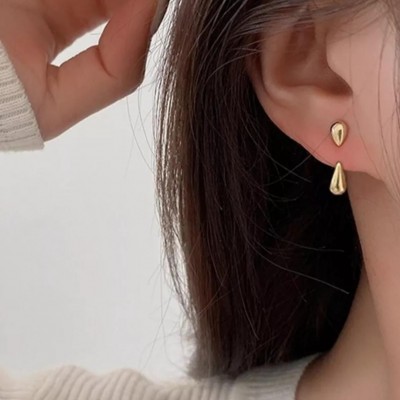 Şık Damla Çelik Küpe - Kararmaz, Antialerjik -Yeni Moda Gold Kaplama