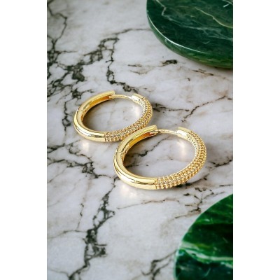 Halka Tasarım Zirkon Taşlı Altın Renk Çelik Bayan Küpe - Şık ve Zarif Tasarım