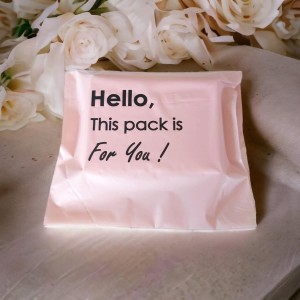 Mor Renkli Kelebek Figürlü Bayan Asansörlü Bileklik - Şık ve Ayarlanabilir Tasarım Mor Renkli Kelebek Figürlü Bayan Asansörlü Bileklik - Şık ve Ayarlanabilir Tasarım