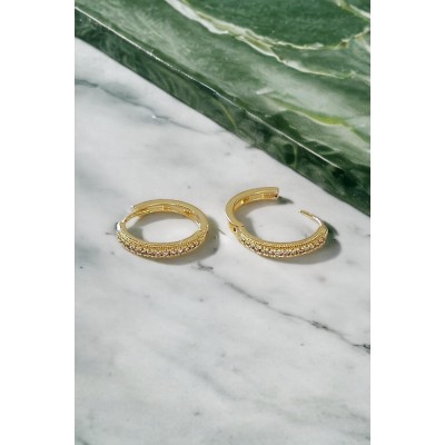 Zirkon Taşlı Kararmaz Altın Kaplama Çelik Küpe 